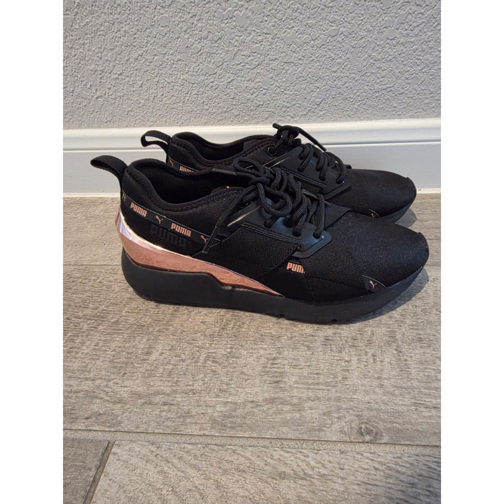 Puma Muse silhouette-Size 7.5 Women's